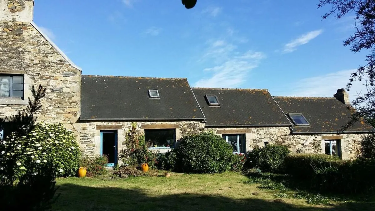 Holiday home Gite Des Hortensias - Old Farmhouse - Sea View Carantec France